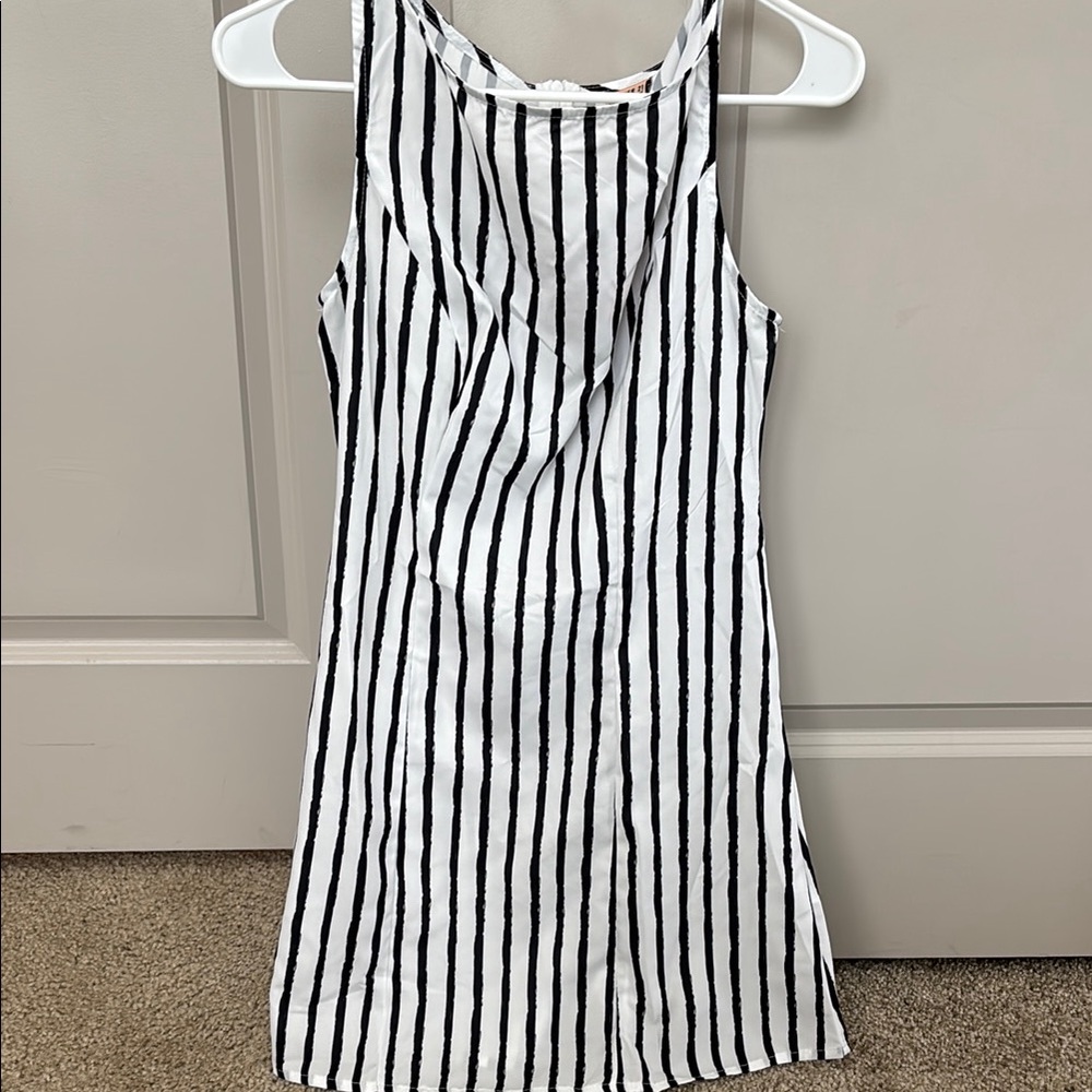 Black and White Striped Sleeveless Dress